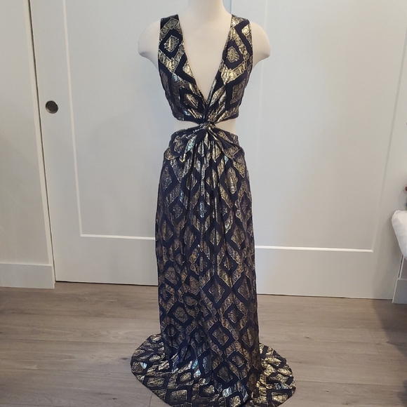 Ramy Brook stunning Black& metallic Gold cut out Gown Size 6 New with tags - Picture 1 of 8